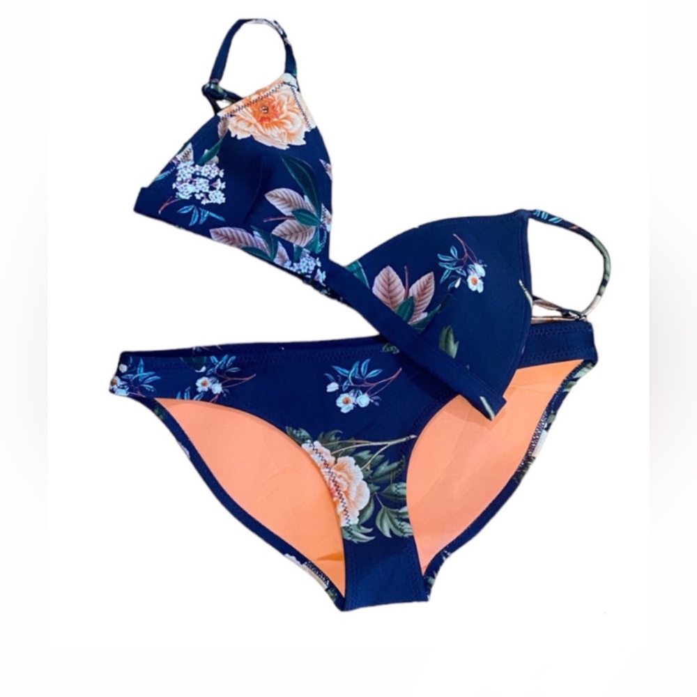 Triangl "Delilah" Neoprene Bikini Set